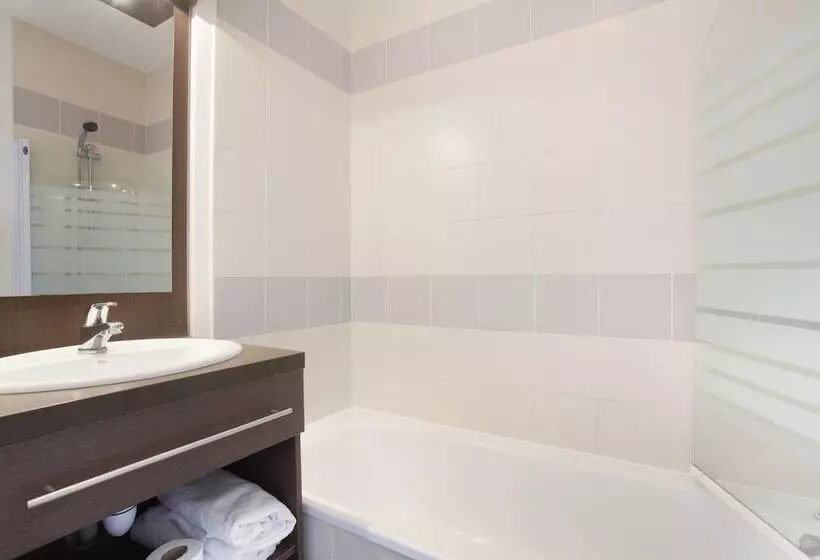 ２ベッドルームアパートメント, Terres De France   Résidence De La Cabre D Or