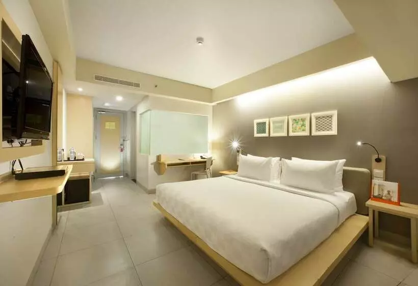 バルコニー付きデラックスルーム, Sevn Legian