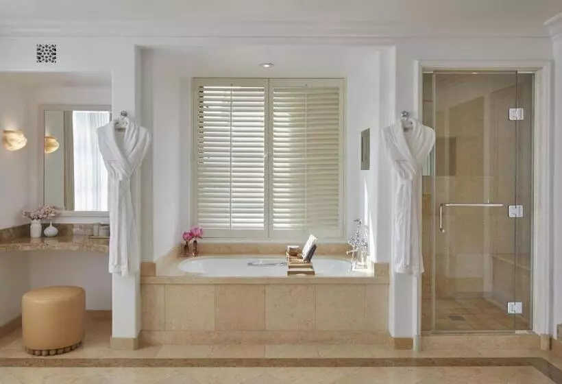 スイート, The Maybourne Beverly Hills, Maybourne Hotel Collection