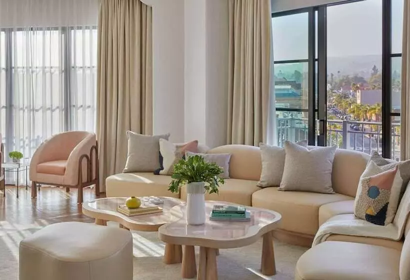 テラス付スイート, The Maybourne Beverly Hills, Maybourne Hotel Collection