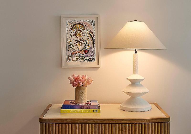 디럭스 룸 킹사이즈 침대, The Maybourne Beverly Hills, Maybourne Hotel Collection