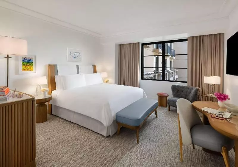 キングサイズベッドのスーペリアルーム, The Maybourne Beverly Hills, Maybourne Hotel Collection