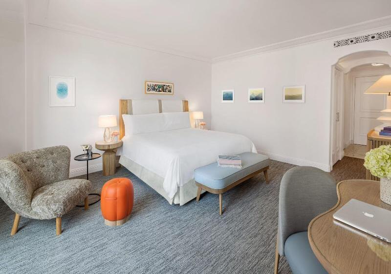 디럭스 룸 킹사이즈 침대, The Maybourne Beverly Hills, Maybourne Hotel Collection