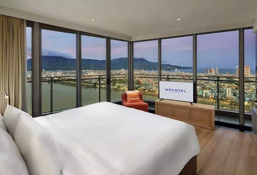 سوئیت پریمیوم, Novotel Danang Premier Han River