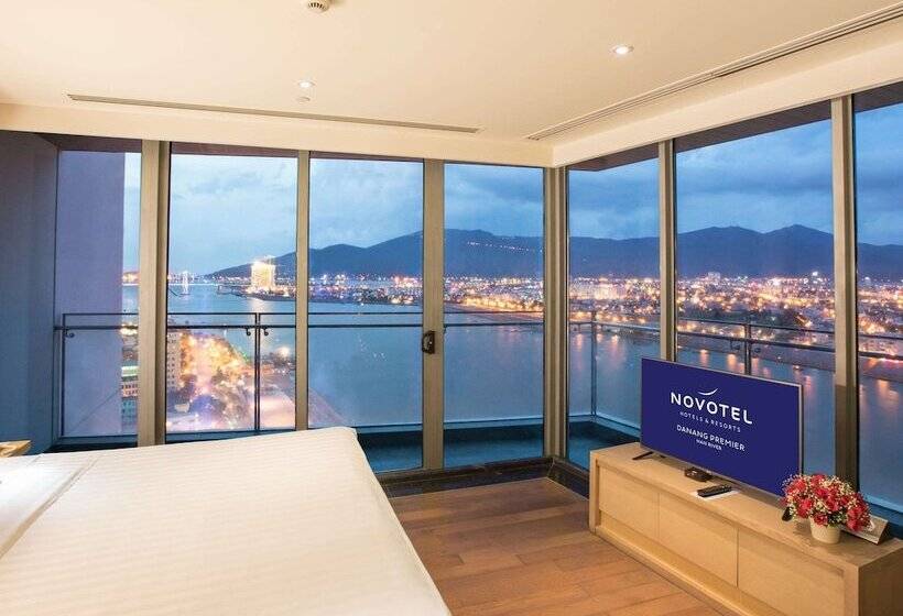 سوئیت پریمیوم, Novotel Danang Premier Han River