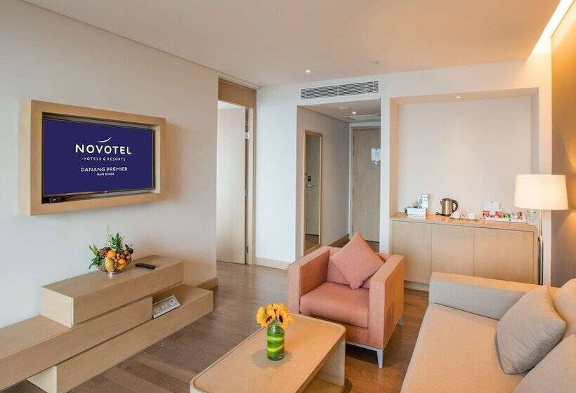 سوئیت پریمیوم, Novotel Danang Premier Han River