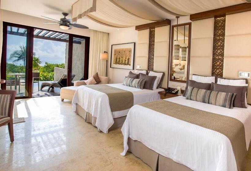 جناح جونيور كلوب بإطلالة على البحر, Secrets Playa Mujeres Golf & Spa Resort   All Inclusive Adults Only