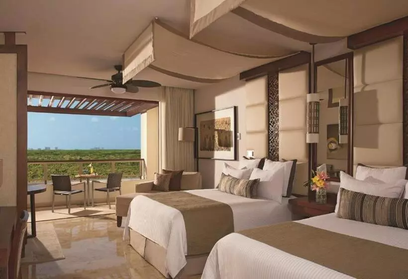庭の見えるジュニアスイート, Secrets Playa Mujeres Golf & Spa Resort   All Inclusive Adults Only
