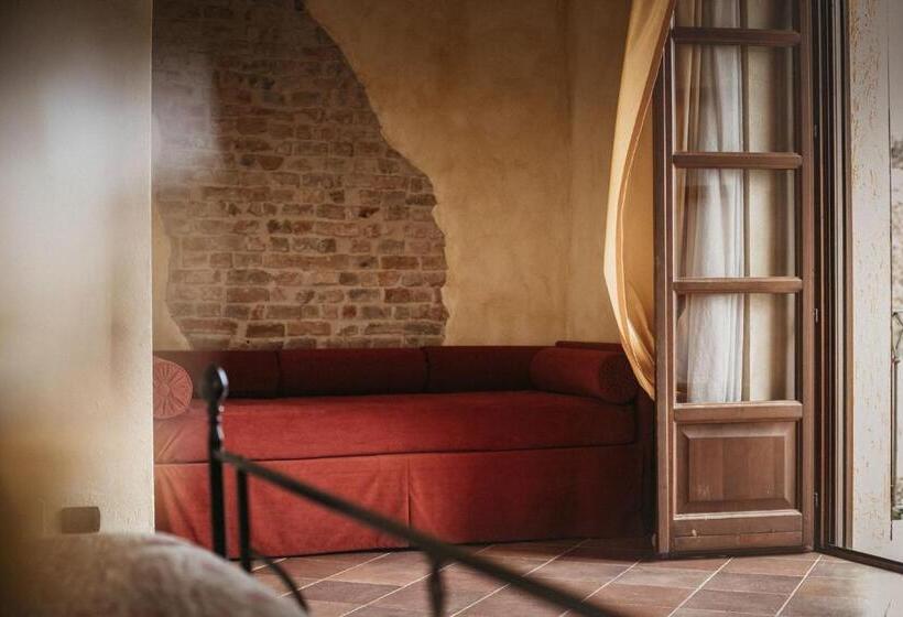 小型套房带阳台, Agriturismo Tenuta La Romana