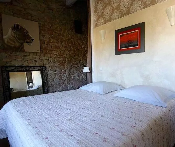 ロマンチックな部屋, Domaine De Marseillens