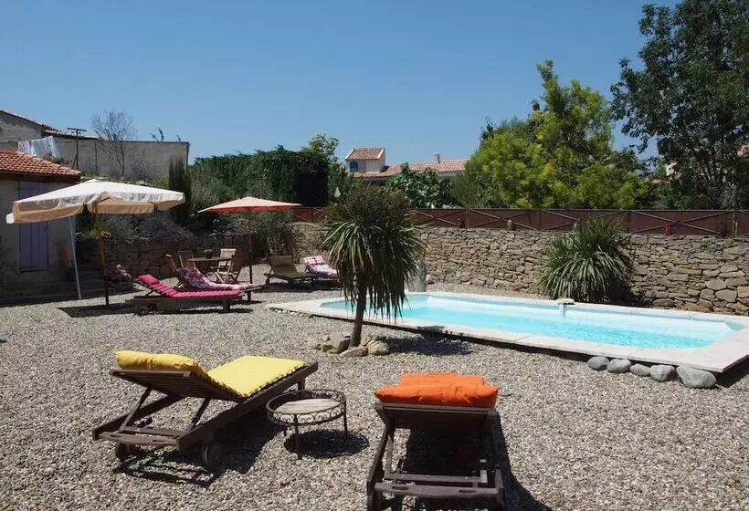 スタンダードトリプルルーム, Domaine De Marseillens