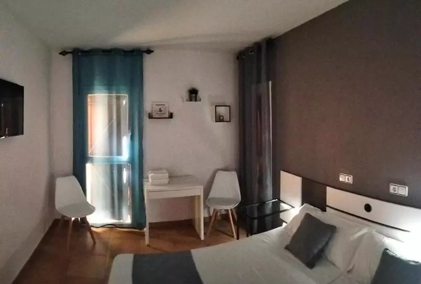 エコノミールーム, Hostal Turbon