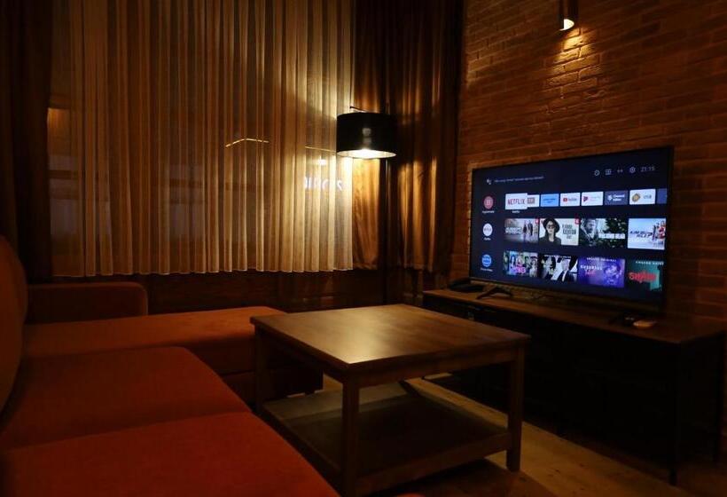 اتاق استاندارد با تخت بزرگ, Blue Sea Garden