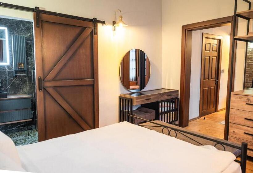 اتاق استاندارد با تخت بزرگ, Blue Sea Garden