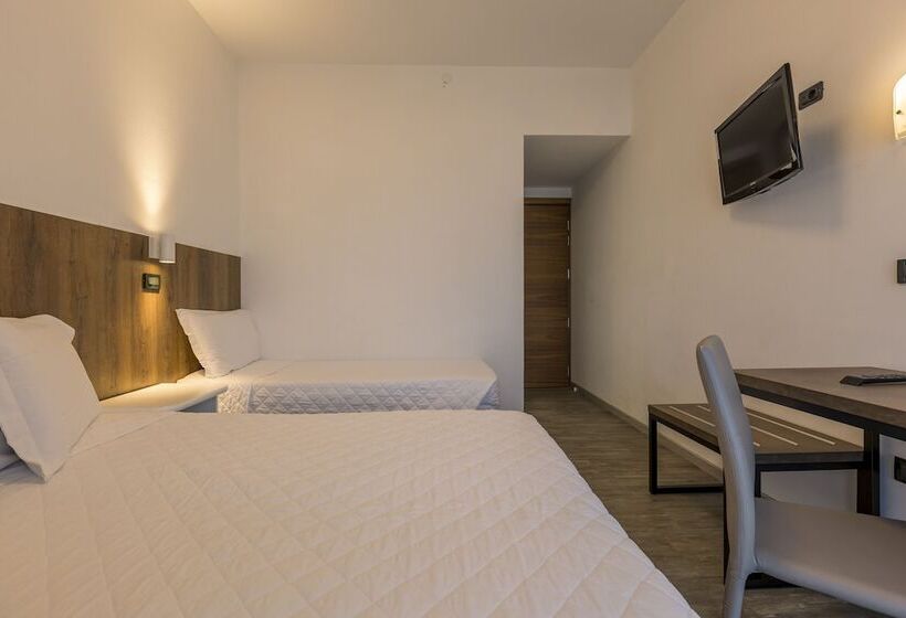 Triple Room Sea View, Centrale