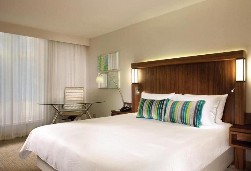 キングサイズベッドのスタンダードルーム, Courtyard By Marriott Aberdeen Airport