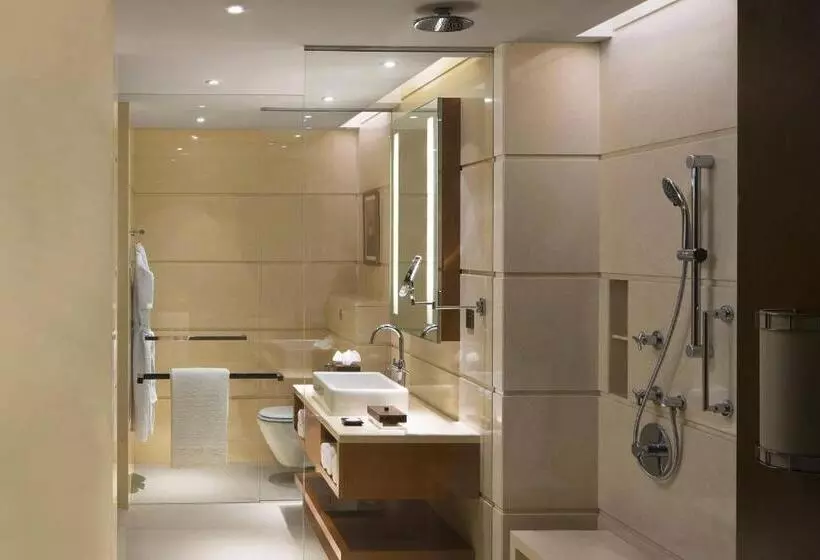 デラックスルーム, Courtyard By Marriott Kochi Airport