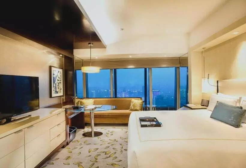 キングサイズベッド、シティビューデラックスルーム, Fairmont  Nanjing