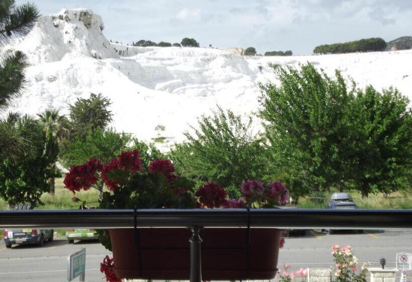 اتاق استاندارد با چشم‌انداز, Hal Tur