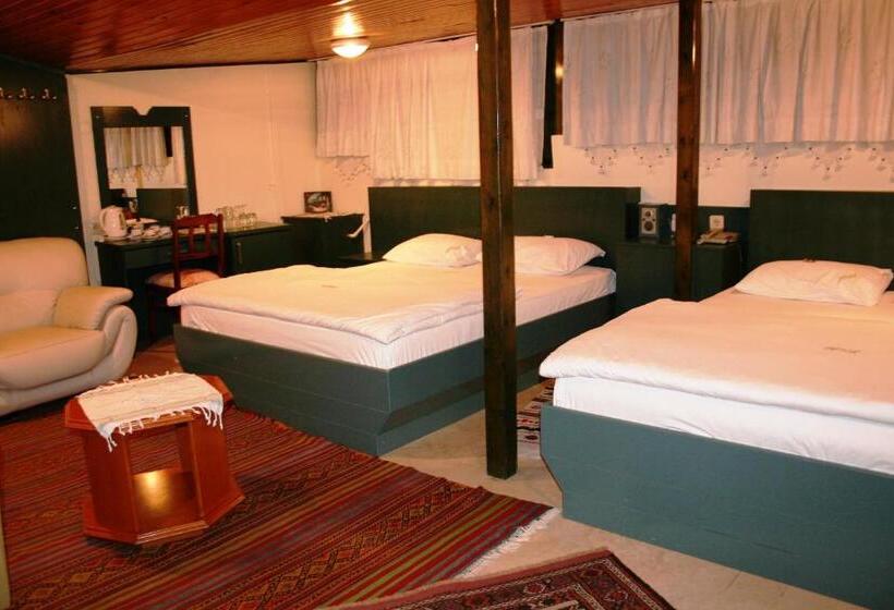 اتاق استاندارد چهار تخته, Hal Tur