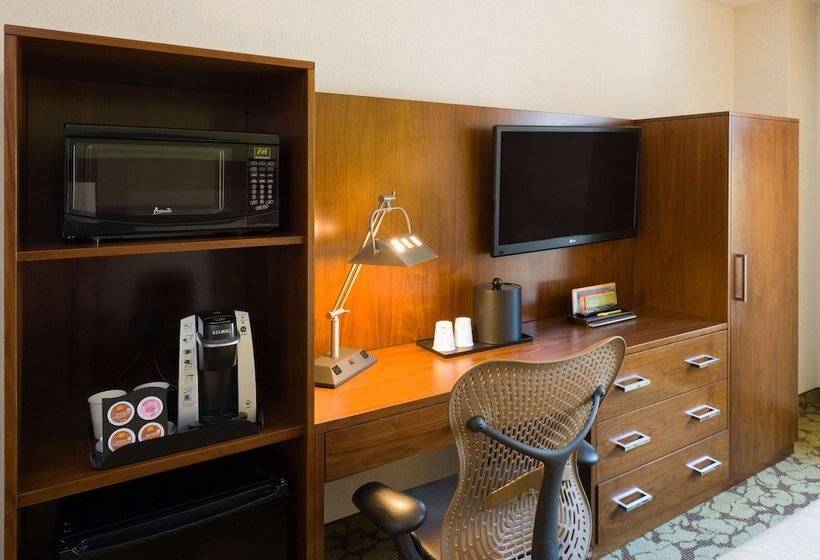 Номер Стандарт Двуспальная Кровать Вид на Город, Hilton Garden Inn New York/manhattanmidtown East