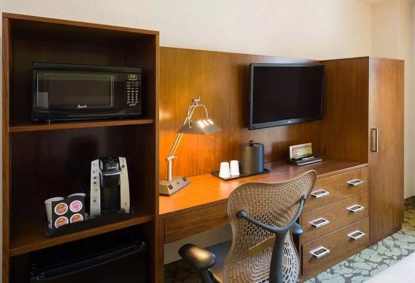 Standard Room Double Bed City View, Hilton Garden Inn New York/manhattanmidtown East