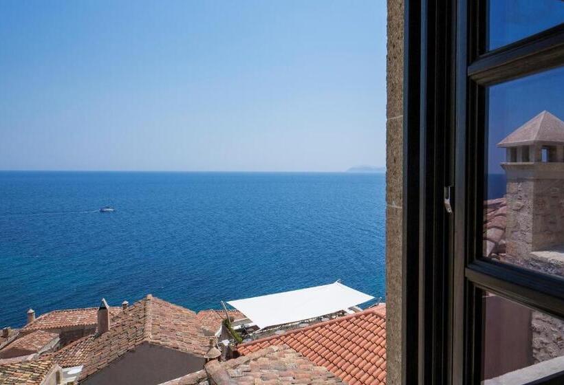 جناح ديلوكس, Moni Emvasis Luxury Suites