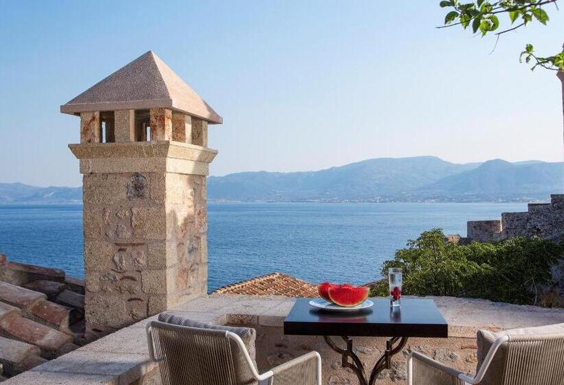 Люкс Повышенной Комфортности, Moni Emvasis Luxury Suites