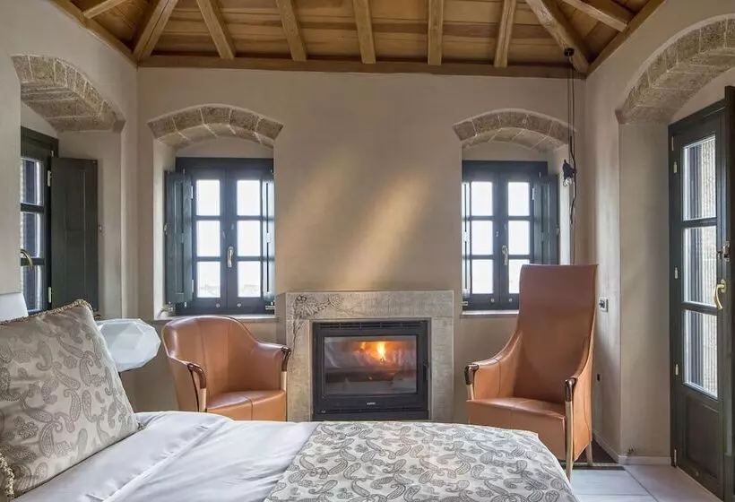 オーシャンビュージュニアスイート, Moni Emvasis Luxury Suites