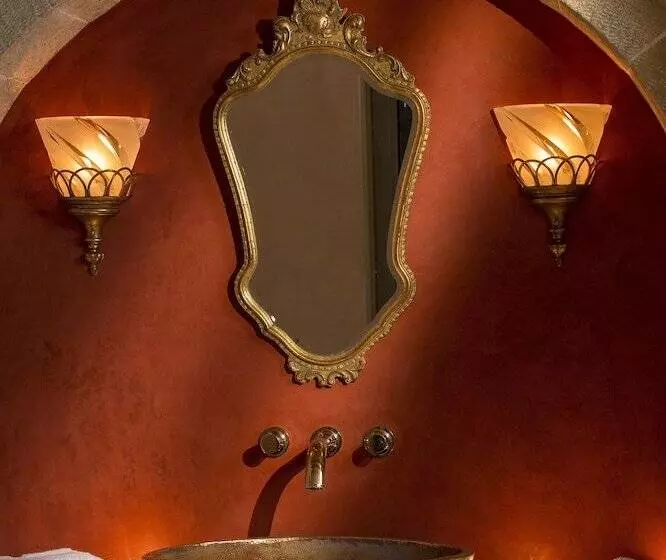 オーシャンビュースーペリアースイート, Moni Emvasis Luxury Suites