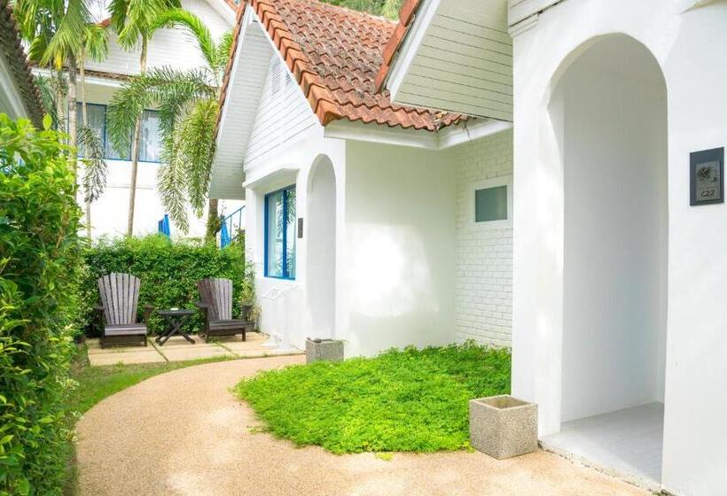 Bungalow Deluxe, Ocean Breeze Resort Khaolak