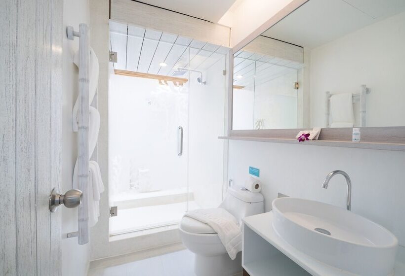 デラックスバンガロー, Ocean Breeze Resort Khaolak