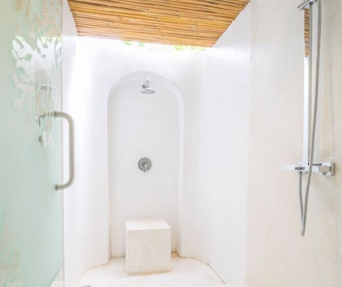 デラックスバンガロー, Ocean Breeze Resort Khaolak