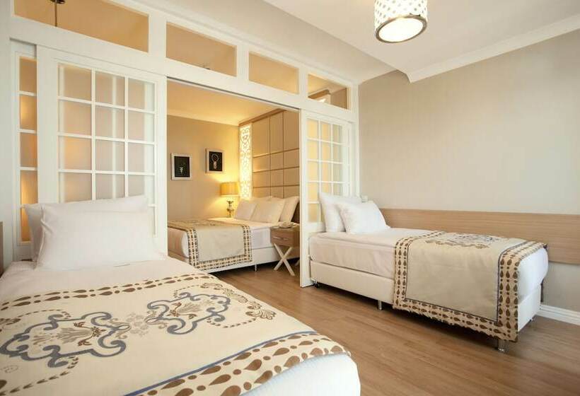 Семейный Номер Вид на Море, Quattro Beach Spa & Resort   All Inclusive