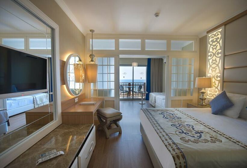 オーシャンビューファミリールーム, Quattro Beach Spa & Resort   All Inclusive