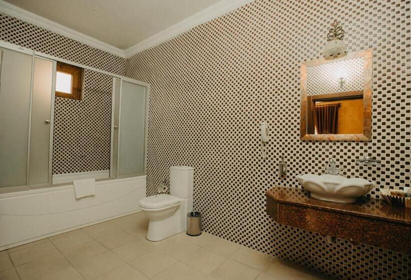 디럭스 4인 룸, Royal Stone Houses  Goreme