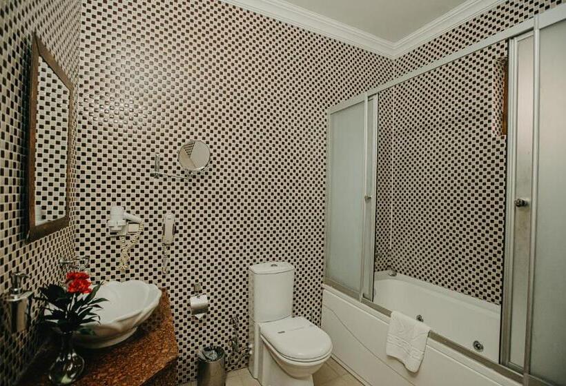 디럭스 4인 룸, Royal Stone Houses  Goreme