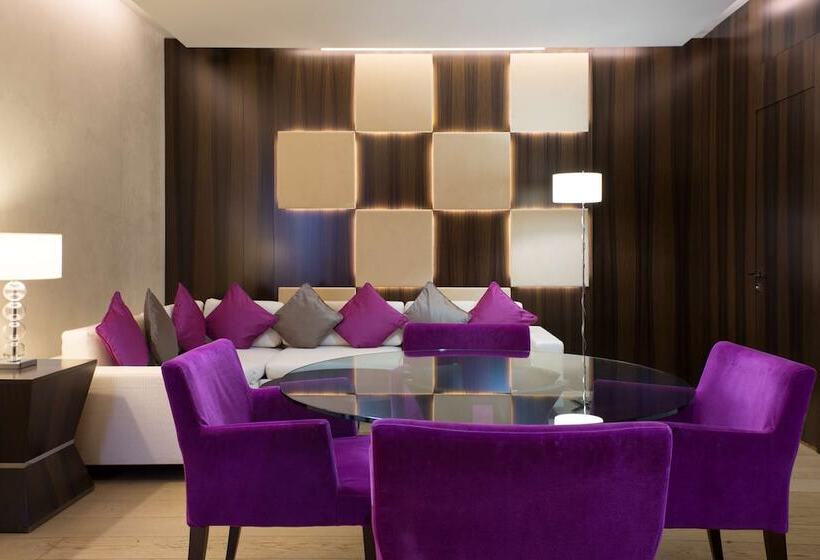 سوییت با چشم‌انداز دریا, Swissôtel Resort Sochi Kamelia