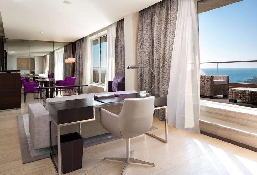 سوییت با چشم‌انداز دریا, Swissôtel Resort Sochi Kamelia