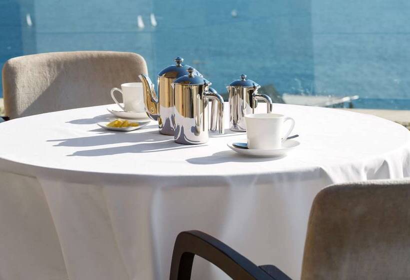 سوییت با چشم‌انداز دریا, Swissôtel Resort Sochi Kamelia