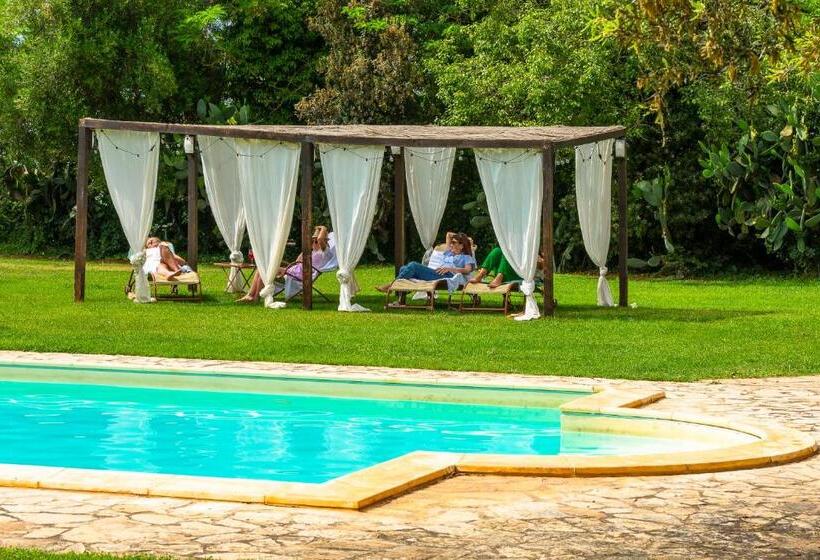 سوییت لوکس, Masseria Baroni Nuovi