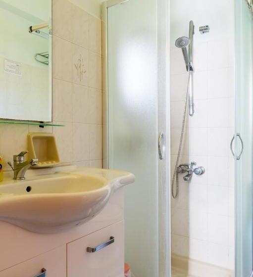 标准工作室, Summer Memories Apart