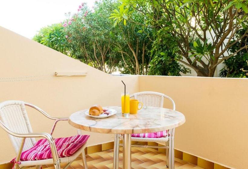 标准工作室, Summer Memories Apart