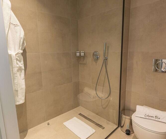 片側に海が見えるデラックスルーム, Cabana Blu Hotel & Suites