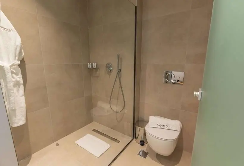 片側に海が見えるデラックスルーム, Cabana Blu Hotel & Suites