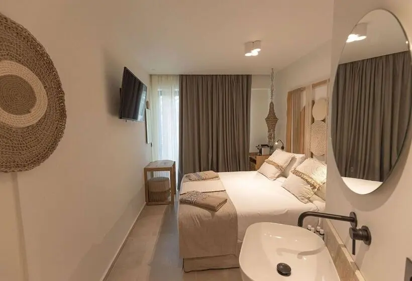 庭の見えるジュニアスイート, Cabana Blu Hotel & Suites