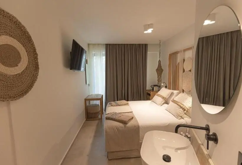 Deluxe Room with Views