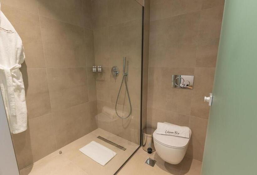 片側に海が見えるデラックスルーム, Cabana Blu Hotel & Suites