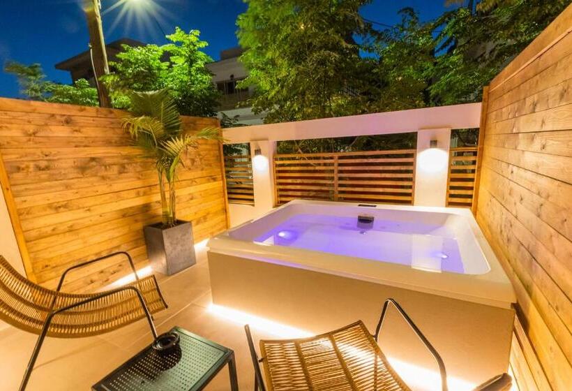 ガーデンビューデラックスルーム, Cabana Blu Hotel & Suites