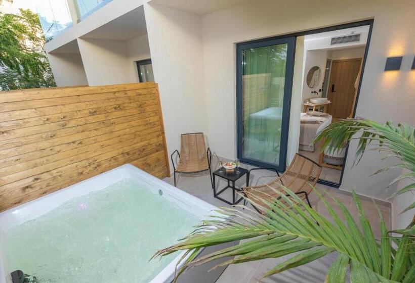 ガーデンビューデラックスルーム, Cabana Blu Hotel & Suites